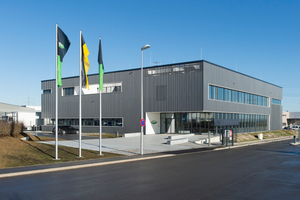  Das neue, 1500 m² großes internationales Schulungs- und Trainingszentrum in Rottenburg-Ergenzingen  