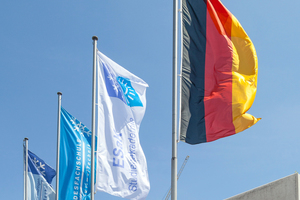  Flagge für Deutschland zeigt die Bundesfachschule Kälte-Klima-Technik bei der globalen Weiterbildung zum Klimaschutz. Viele hundert Teilnehmer aus der ganzen Welt haben in Zu-sammenarbeit mit der GIZ bereits Kurse und Seminare durchlaufen.  