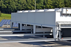  Für die Sorcole GmbH wurde eine individuelle Rückkühlanlage mit einer Kühlleistung von 166 kW und Kaltwassertemperaturen von 15 °C Werkzeugkreis, 17 °C Kühldecke und 30 °C Hydraulik konzipier.  