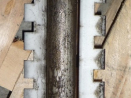  Bild 3:&nbsp; Ein Beispiel für üblicherweise verwendete Schaber zur Eisabtragung auf der Innenrohroberfläche 