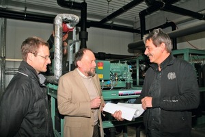  Ulf Sosna (Projektbetreuer), Gerhard Gregor und Werner Müller in der Fruchthansa-Kältezentrale  