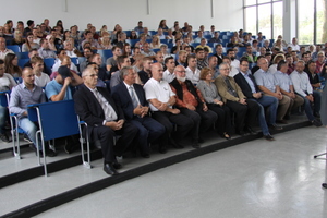  IKKE-Geschäftsführer Karsten Beermann begrüßte die zahlreichen Teilnehmer der Freisprechungsfeier im IKKE-Auditorium.  
