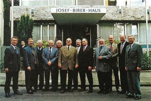  Rückblick: Feierlichkeiten zum Einzug des VDKF ins Josef-Biber-Haus in Bonn am 29. September 2000.  