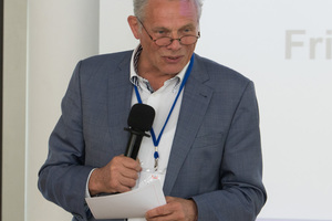  Fritz Nüßle begrüßte die Teilnehmer zum Symposium in Karlsruhe 