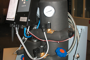  Soll der Vakuumentgaser in Kühlanlagen eingebunden werden, stellt Spirotech Geräte mit Isolierung zur Verfügung. 