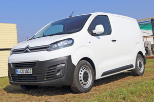  Der Testwagen: Ein Citroen Jumpy XS mit BlueHDi 95 und einer Nutzlast von 1023 kg 