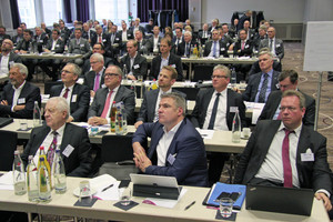  Rund 125 Teilnehmer kamen zum 1. TGA-Wirtschaftsforum nach Berlin.  