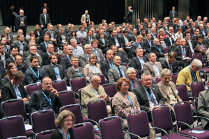  Großes Zuhörerinteresse herrschte beim Plenarvortrag von Prof. Dr. Werner Sobek 