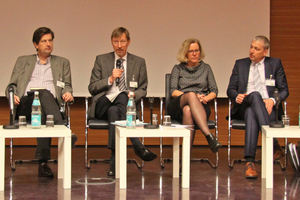  Teilnehmer der Podiumsdiskussion, v.l.n.r.: Arno Kaschl, Hans Verolme, Wolfgang Plehn, Andrea Voigt, Frank Heuberger, Harald Conrad 