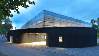 Die 2014 eröffnete Eishalle in Freising