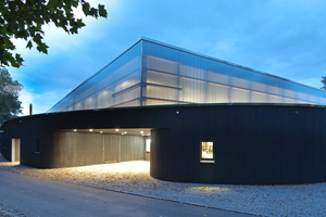  Die 2014 eröffnete Eishalle in Freising 