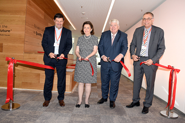 Jürgen Fischer (Präsident Danfoss Cooling), Annette Clausen, Jørgen M. Clausen,  Ole Møller-Jensen (Präsident Danfoss Central Europe Region) (v.l.n.r.)