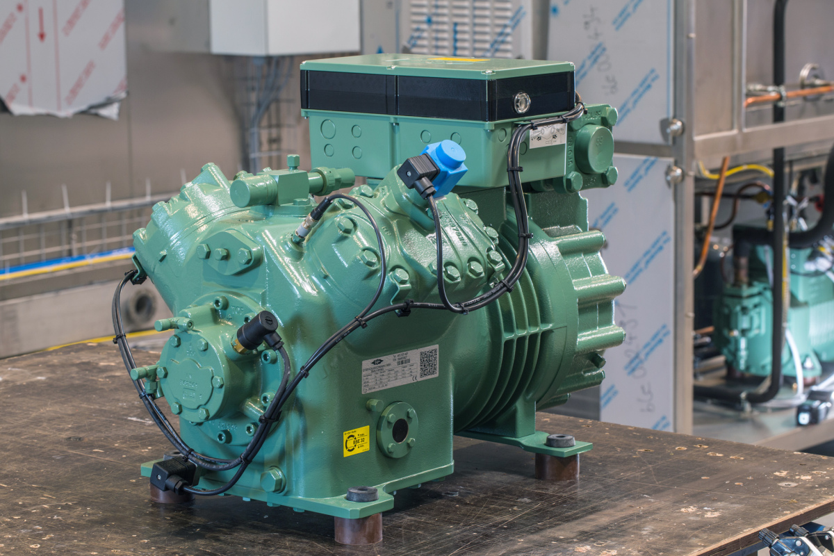 Csh7553-70y-40p компрессор bitzer. компрессор bitzer 2cc-4,2-40s. 2y-40s. компрессор bitzer охлаждения. 2.