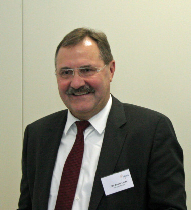Dr. Bruno Lindl
