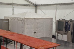  Platzierung des "Fridge Tents" innerhalb eines Festzelts 