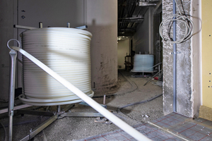  Für die Fußbodenheizung werden im Grand Tower ca. 300 km Rohrleitung des Typs "Uponor Comfort Pipe" verlegt. 