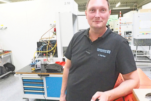  Jürgen Harten arbeitet seit fast drei Jahren als Werkstattlehrer in Maintal, hat sich dafür päda-gogisch weitergebildet. Er ist gelernter Mechatroniker für Kältetechnik, Meister und hat mehre-re Jahre als Monteur gearbeitet. 