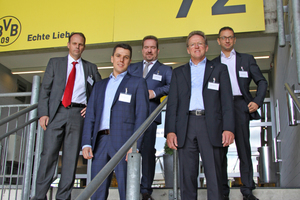  Referenten des Fachforums Kältetechnik im Dortmunder Fußballstadion; v.l.n.r: Steffen Klein (Combitherm), Nico Timmermann (ebm-papst), Andreas Riesch (Bitzer), Heinz Jackmann (Güntner) und Khaled Gomaa (Chemours) 