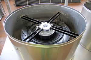  Luftkühler in Edelstahl mit Radialventilator mit 250 Pascal externe Pressung als Serienprodukt 