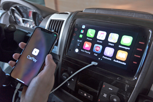  Neu ist auch das Infotainment-System mit sieben Zoll großem Touchscreen und integriertem Apple CarPlay.  