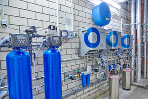  Die mehrstufige Wasseraufbereitung garantiert eine sichere und keimfreie Luftbefeuchtung. 
