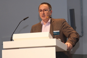  Manfred Rössling stellte die Kältemittel-Strategie von Rewe vor (Das Foto entstand beim Coolektiv-Event im November 2019 in Essen.) 