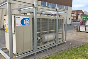  <div class="bildtitel">Der mobile Kaltwassersatz „Coolunit“ mit einer Kälteleistung von 147,7 kW wird mit dem Kältemittel R32 betrieben.</div> 