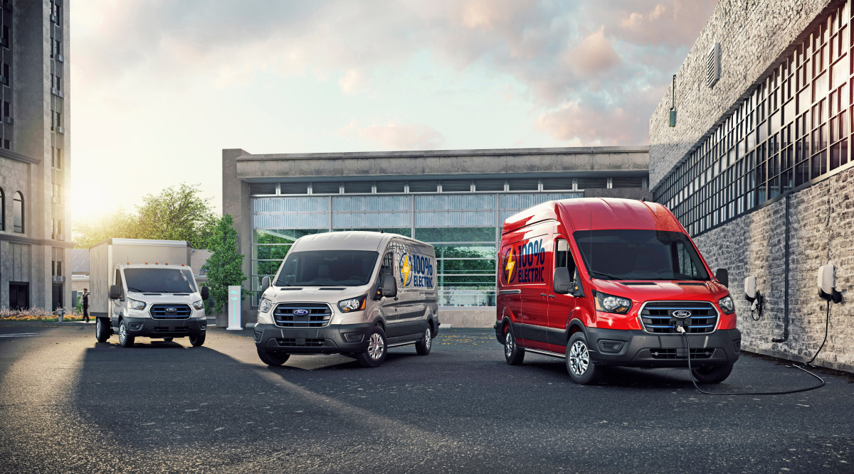 Der Ford E-Transit: 198 kW starker Antrieb, Heckantrieb, drei Radstände, zwei Dachhöhen. 