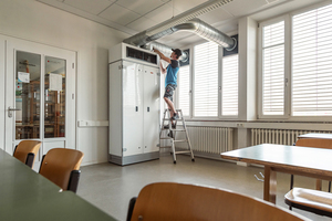  Die Installation der WOLF Lüftungsgeräte hat in der Arnold-Bode-Schule in Kassel die Konrad Ochs GmbH übernommen 