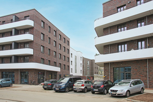  Beispiel für ein Mehrfamilienhaus mit KWL-Systemen in Hannover. In dem Neubau mit 24 Wohnungen wurden zwei „DUPLEX 1500 Multi Eco-N“-Lüftungsgeräte sowie 24 Übergabemodule der Serie „SMART Box“ von Airflow Lufttechnik installiert. 