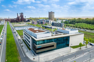  Das neue Daikin Europe Innovation Center im Technologiepark Phoenix West in Dortmund bietet heute ca. 40 Mitarbeiterinnen und Mitarbeitern moderne und komfortable Arbeitsplätze mit innovativer Ge­bäudetechnik 