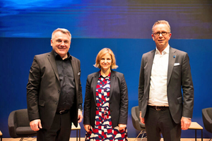  V.l.: Tilman Faust, Vertriebsleiter Buderus Mitte, Katrin Eder, Staatsministerin für Klimaschutz, Umwelt, Energie und Mobilität des Landes Rheinland-Pfalz, und Jan Brockmann, CEO Bosch Home Comfort Group 