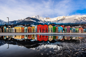  Farbenfrohe Ansicht von Innsbruck 