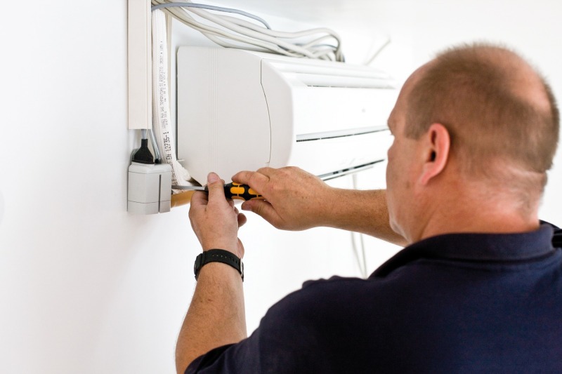 Klimaanlage Installationsbox für Kältemittelleitung/Kondensat Geruchsverschluss 