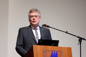  Prof. Dr.-Ing. Michael Arnemann erhielt die Rudolf-Plank-Medaille des DKV 