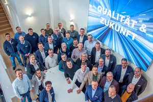  Auch heute noch setzt das Unternehmen stark auf direkte Kundenkontakte und will das Niederlassungsnetz mit fachlich kompetenten Mitarbeitern kontinuierlich weiter ausbauen 