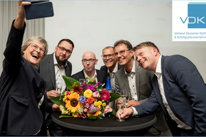  Der neue VDKL-Vorstand nach der Wahl (v.l.): Britta Bartels (GF Nordfrost), Tim Pfotenhauer, (GF Thüringer Kühlhäuser, stellv. VDKL-Vorsitzender), Thomas Pütter (Prokurist Nagel Group), Jan Peilnsteiner (GF VDKL), Gerald Honerkamp (Prokurist Overnight Tiefkühl-Service), Falko Thomas (GF Thermotraffic, VDKL-Vorsitzender), und Stephan Regus (Regus Bamberger Kühlhaus, nicht im Bild) 