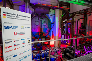  Die Turbinenhalle der Stadtwerke Düsseldorf bot das passende Ambiente: Vor mehr als 110 Jahren wurde in dieser Turbinenhalle die erste Megawattstunde Strom produziert – 1928 wurde hier der Vorteil von Wärme­netzen erkannt 