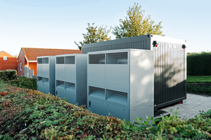  Für die klimafreundliche Quartierslösung in Slotjsbjergby, Dänemark wurden drei Dimplex „System C LA 60P-TUR“ Wärmepumpen in Kombination mit einer Container-Hydraulikstation eingesetzt 