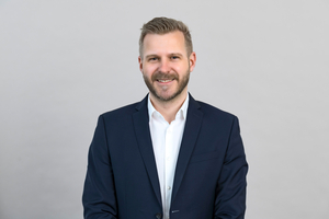  Gerhard Hetzmannseder ist Director Products &amp; Engineering bei der Hauser GmbH und seit sieben Jahren für Produktmanagement und Systemtechnik verantwortlich. Der ausgebildete Kälte- und Klimatechnik-Meister verfügt über ein breites Know-how und umfassende Expertise im Bereich Kältetechnik. 
