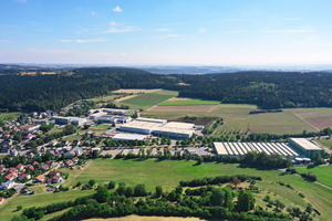  Die Unternehmensgruppe Fischer hat ihren Hauptsitz am Standort Waldachtal-Tumlingen im Schwarzwald. Bei der Sicherstellung von keimfreiem Prozesswasser setzt man dort auf ein umweltfreundliches Elektrolyse-Verfahren. 