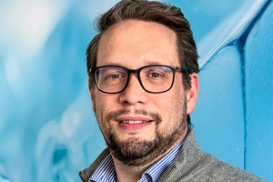  Andreas Holch 