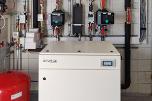  Installierte Wärmepumpe in einem Milchviehbetrieb. 
