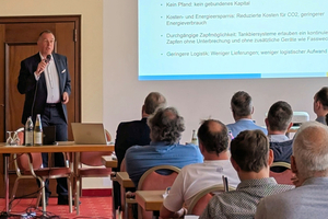  Dirk Reinsberg, Bundesverband des Deutschen Getränkefachgroßhandels e. V., Düsseldorf, referierte zum Thema „Tankbier 2.0“. 