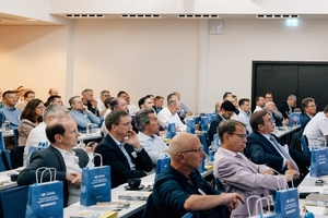  Plenum der VDKL-Mitgliederversammlung mit über 140 Teilnehmern. 