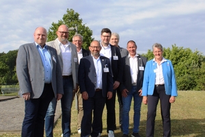  Alle acht Vorstände wurden einstimmig wiedergewählt (v.l.): Markus Anderten, Ulrich Bähre, Henning Diephaus, Andreas Werner, Jan Bökenkröger, Andreas Wolany, Thomas Neumann und Manuela Gerke. 