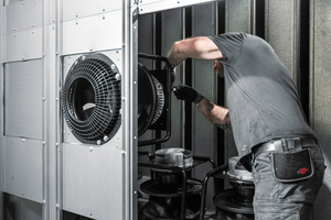  Bild 3a: Ein FanGrid mit mehreren parallel betriebenen Ventilatoren bietet eine hohe Betriebssicherheit. 