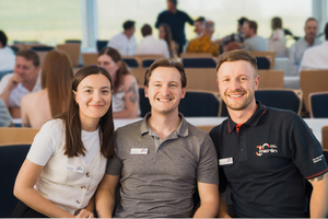  Team Merlin Technology Germany (v.l.): Account Selma Sahanic, Office Manager Amer Sahanic, Projekt &amp; Sales Engineer Daniel Overhamm. 