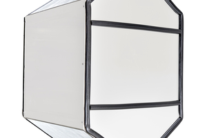  Kreuzgegenstrom-Wärmeübertrager verfügen über einen hohen Wärmerückgewinnungsgrad, übertragen jedoch keine Feuchte. Dadurch eignen sie sich besonders für hoch und regelmäßig frequentierte Gebäude, wie etwa Schulen oder Kindertagesstätten. 