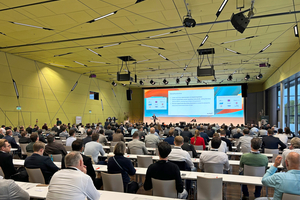  Der European Heat Pump Summit 2025 brachte internationale Experten aus Industrie, Forschung und Lehre in Nürnberg zusammen. Mit einem vielseitigen Kongress­programm und der dazugehörigen Foyer-Expo bot die Veranstaltung wertvolle Impulse und persönliche Begegnungen für die Wärmepumpenbranche. 